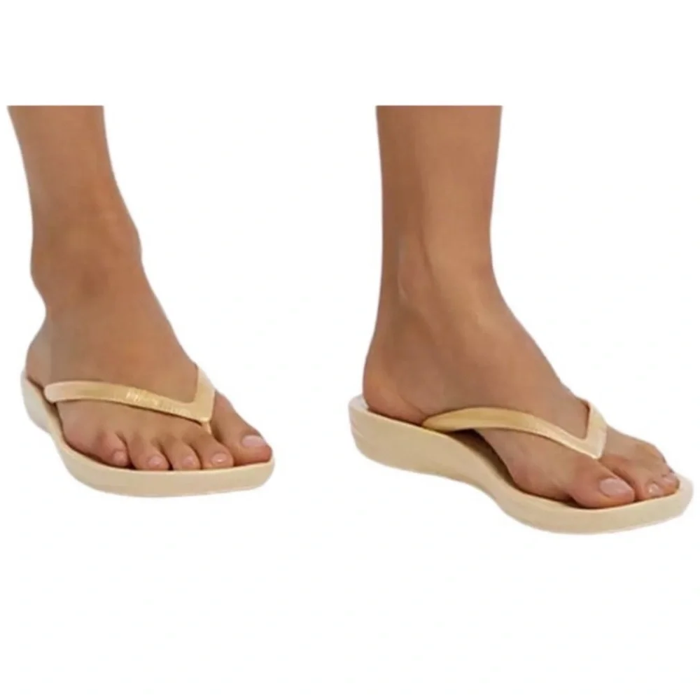 FitFlop iQushion Ergonomic Women’s Lightweight Gold Flip-Flops Sandals Size 9 - Picture 12 of 12